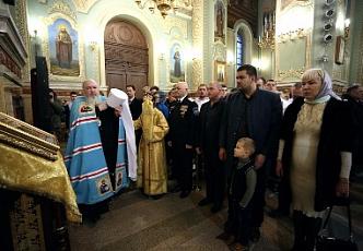 V Ставроп. форум ВРНС. Вручение ковчега с мощами Георгий Победоносца (3).jpg